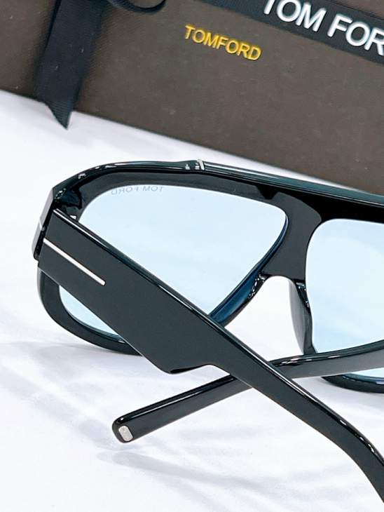 Picture of Tom Ford Sunglasses _SKUfw77096883fw